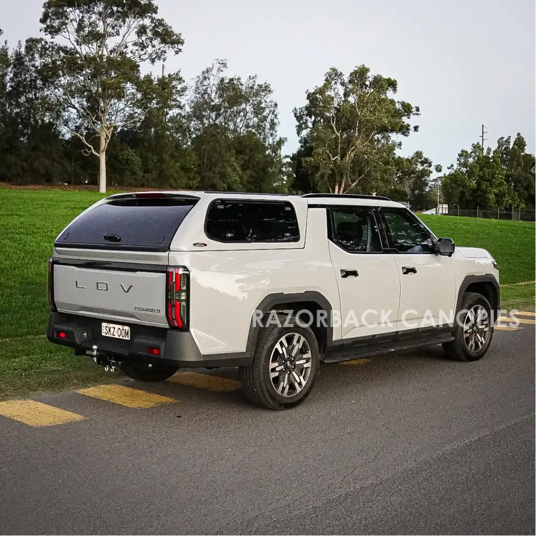 LDV Terron 9 - Dual Cab Fibreglass Canopy - Image 4