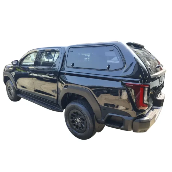 Toyota Hilux – Dual Cab SR5 Fibreglass Canopy 2026+ | Razorback Canopies
