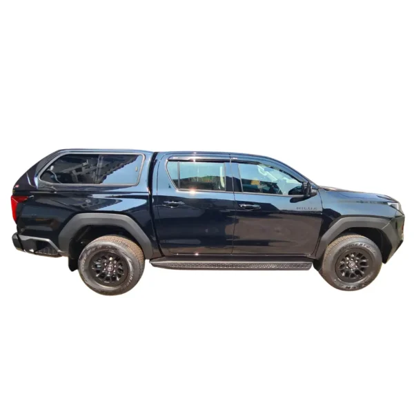 Toyota Hilux – Dual Cab SR5 Fibreglass Canopy 2026+ | Razorback Canopies